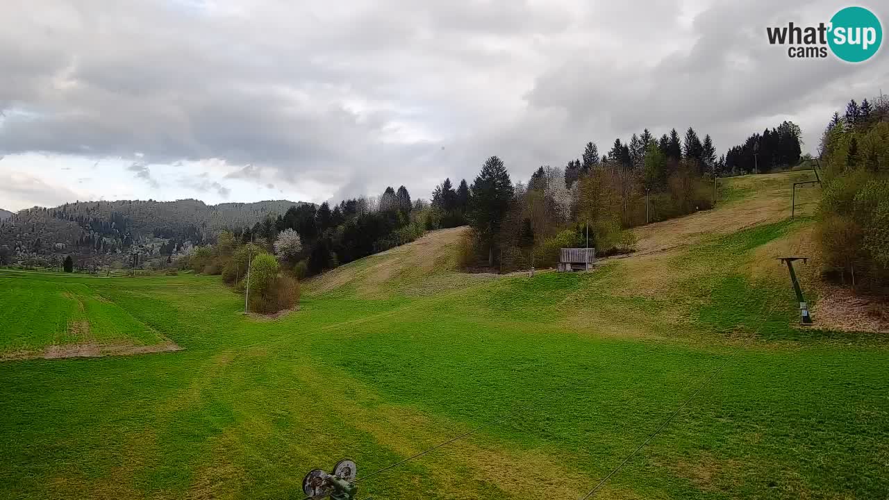 Spletna kamera Smučišče Senožeta – smučarsko središče v Srednji vasi pri Bohinju
