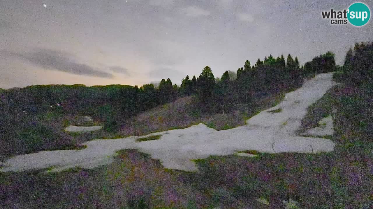 Spletna kamera Smučišče Senožeta – smučarsko središče v Srednji vasi pri Bohinju