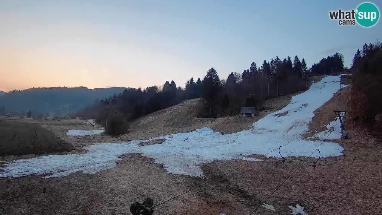 Web kamera Smučišče Senožeta – Skijalište u Srednjoj Vasi kod Bohinja