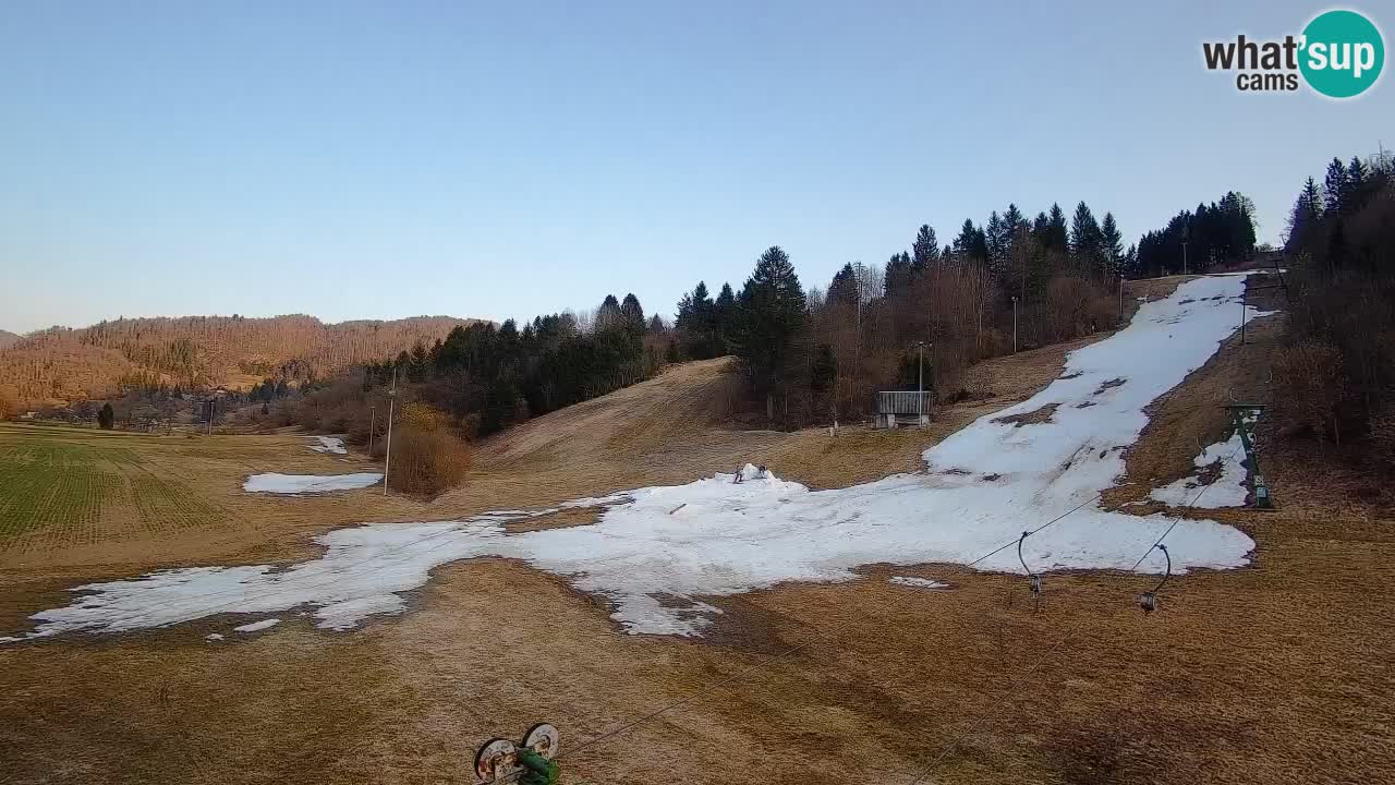 Web kamera Smučišče Senožeta – Skijalište u Srednjoj Vasi kod Bohinja