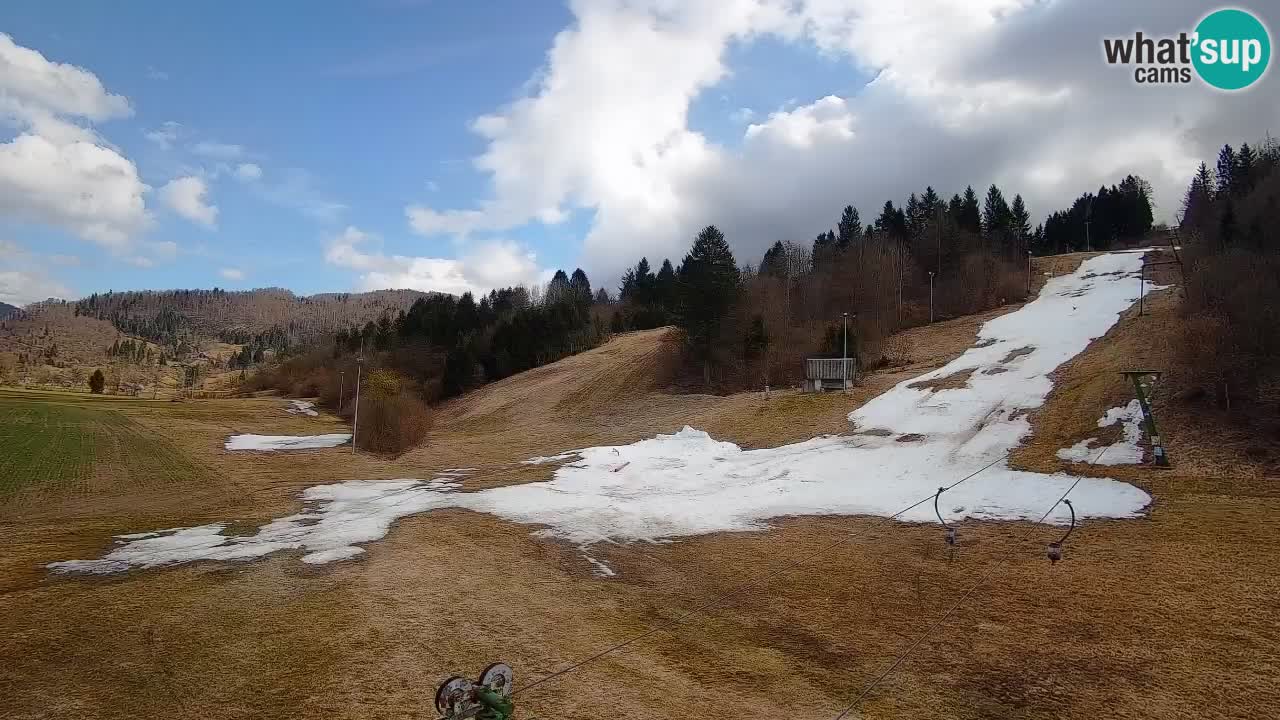 Spletna kamera Smučišče Senožeta – smučarsko središče v Srednji vasi pri Bohinju