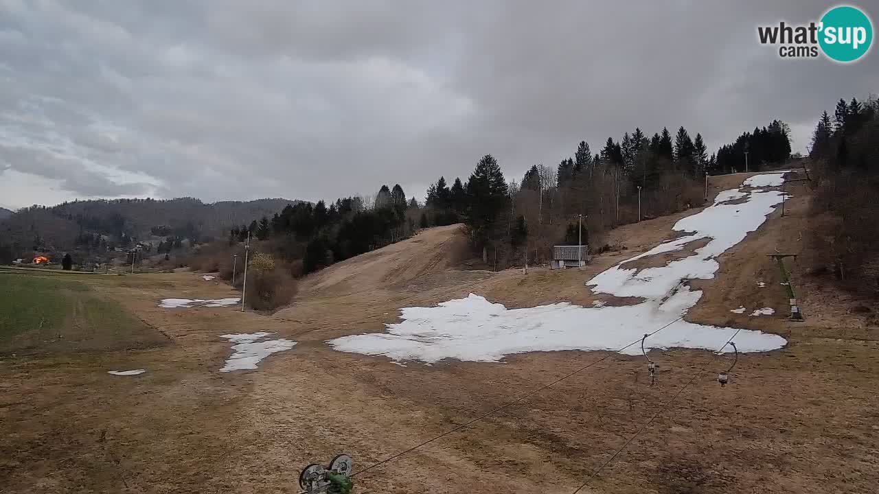 Spletna kamera Smučišče Senožeta – smučarsko središče v Srednji vasi pri Bohinju