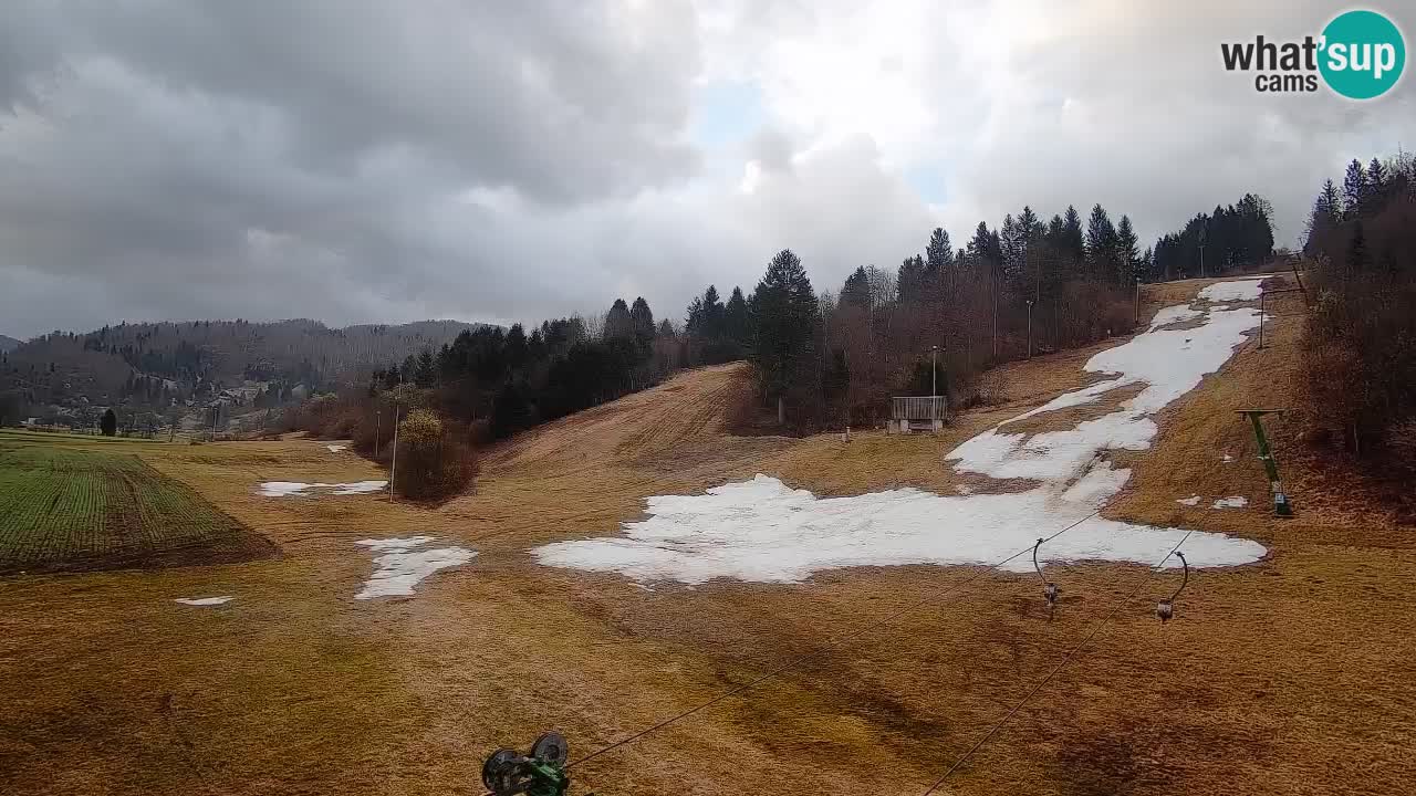 Spletna kamera Smučišče Senožeta – smučarsko središče v Srednji vasi pri Bohinju