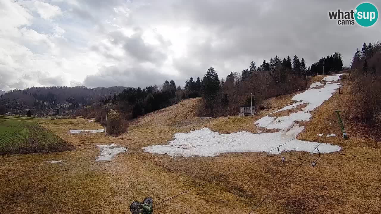 Spletna kamera Smučišče Senožeta – smučarsko središče v Srednji vasi pri Bohinju