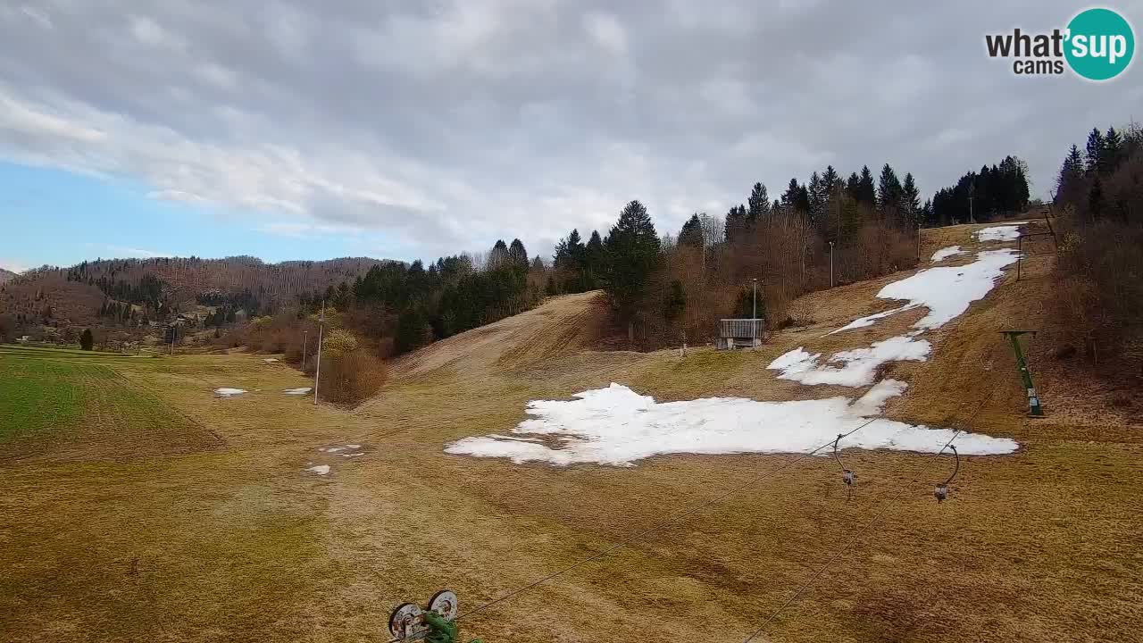 Spletna kamera Smučišče Senožeta – smučarsko središče v Srednji vasi pri Bohinju