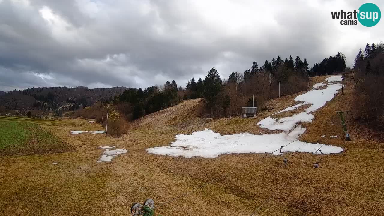 Spletna kamera Smučišče Senožeta – smučarsko središče v Srednji vasi pri Bohinju