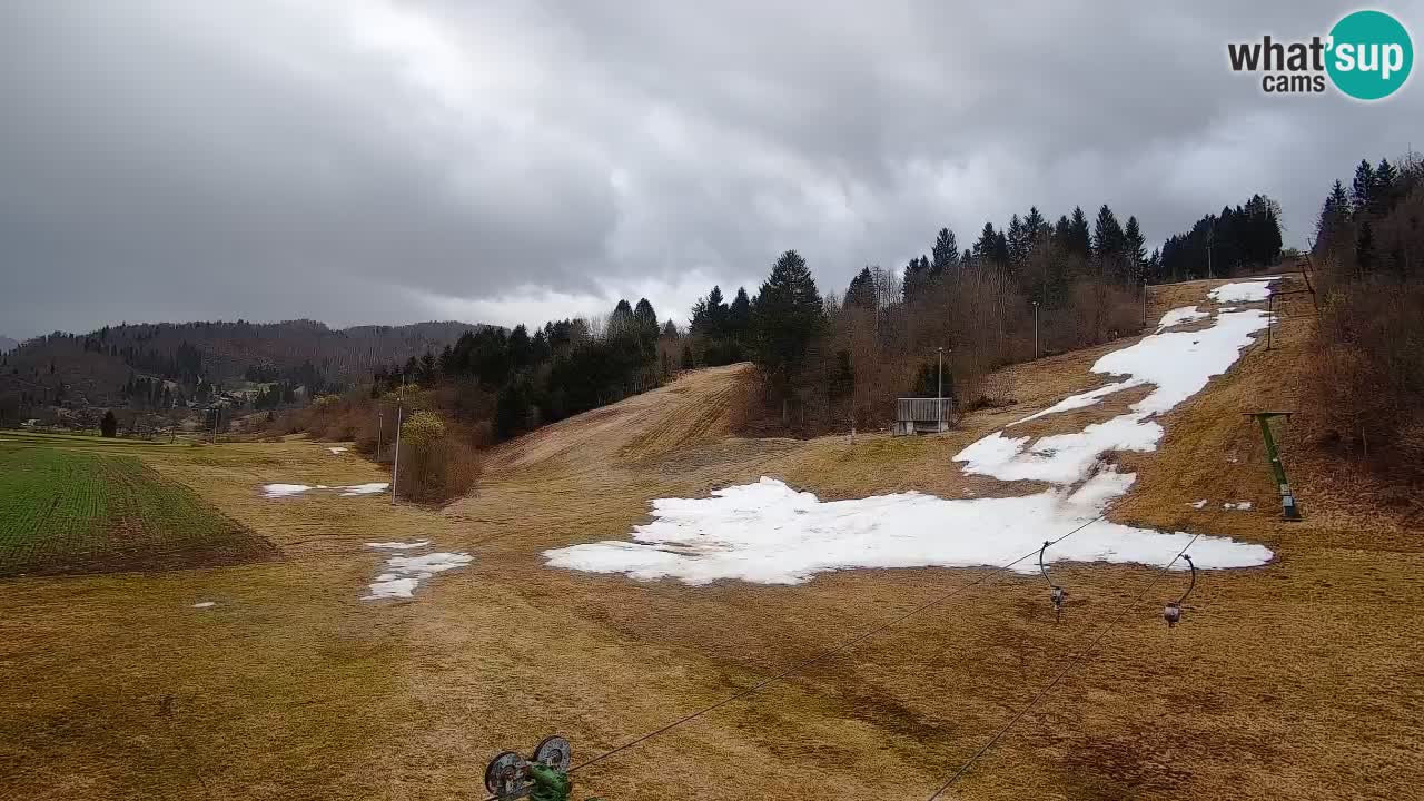 Spletna kamera Smučišče Senožeta – smučarsko središče v Srednji vasi pri Bohinju