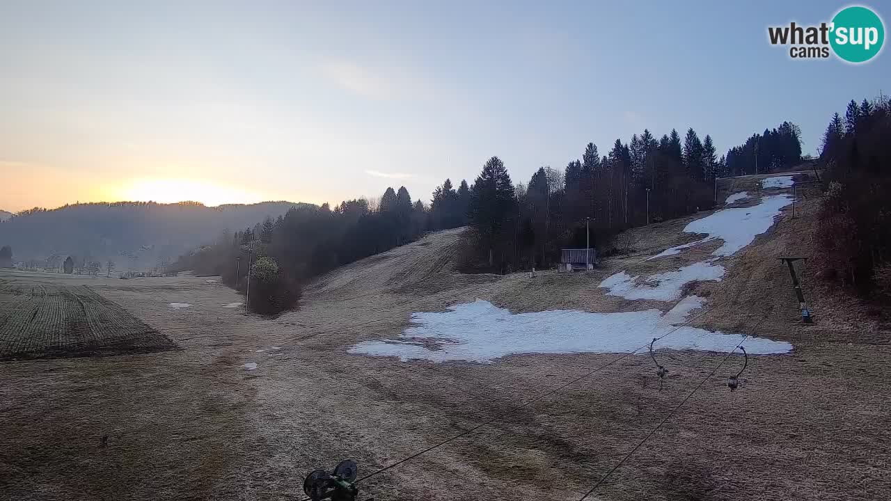 Web kamera Smučišče Senožeta – Skijalište u Srednjoj Vasi kod Bohinja