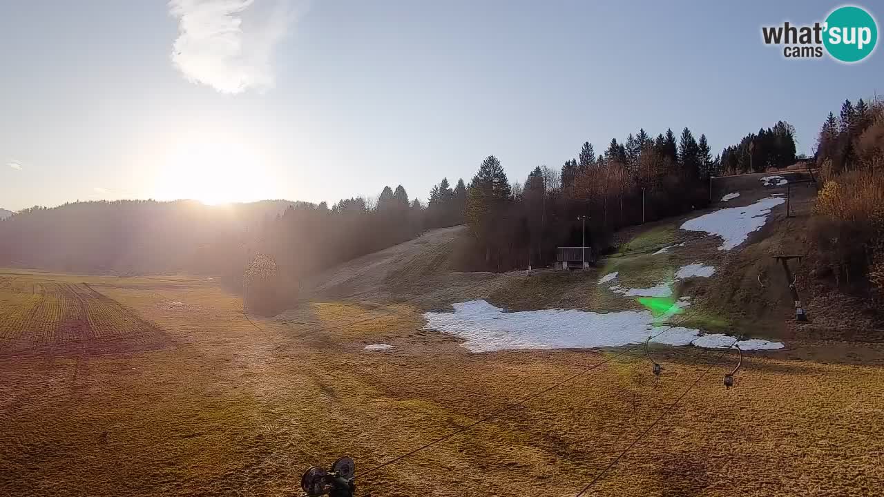 Web kamera Smučišče Senožeta – Skijalište u Srednjoj Vasi kod Bohinja