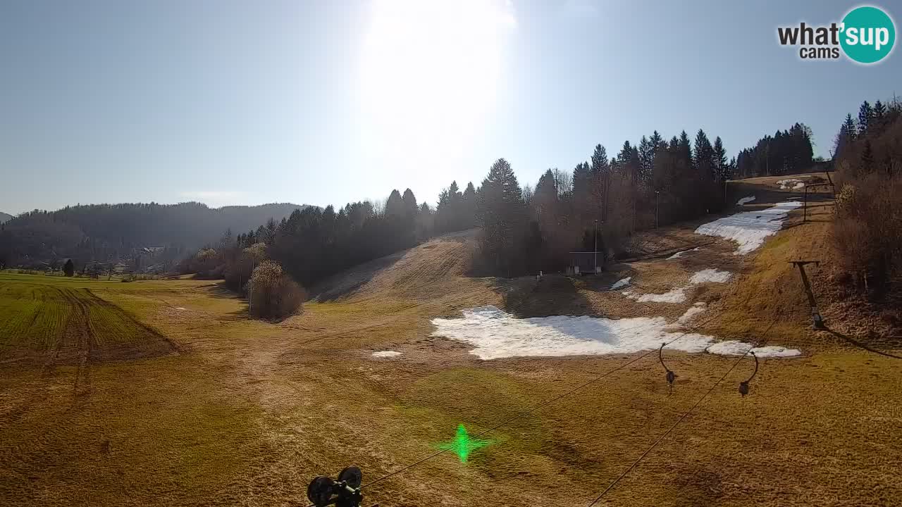 Spletna kamera Smučišče Senožeta – smučarsko središče v Srednji vasi pri Bohinju