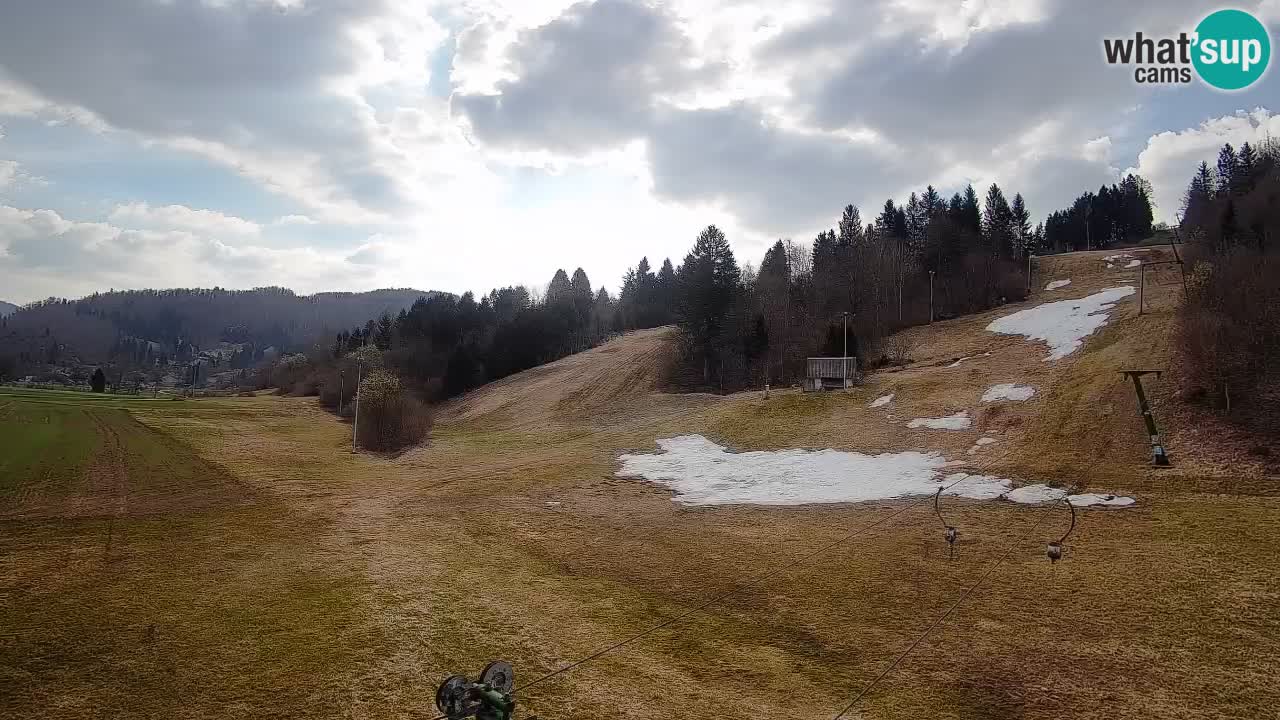 Spletna kamera Smučišče Senožeta – smučarsko središče v Srednji vasi pri Bohinju
