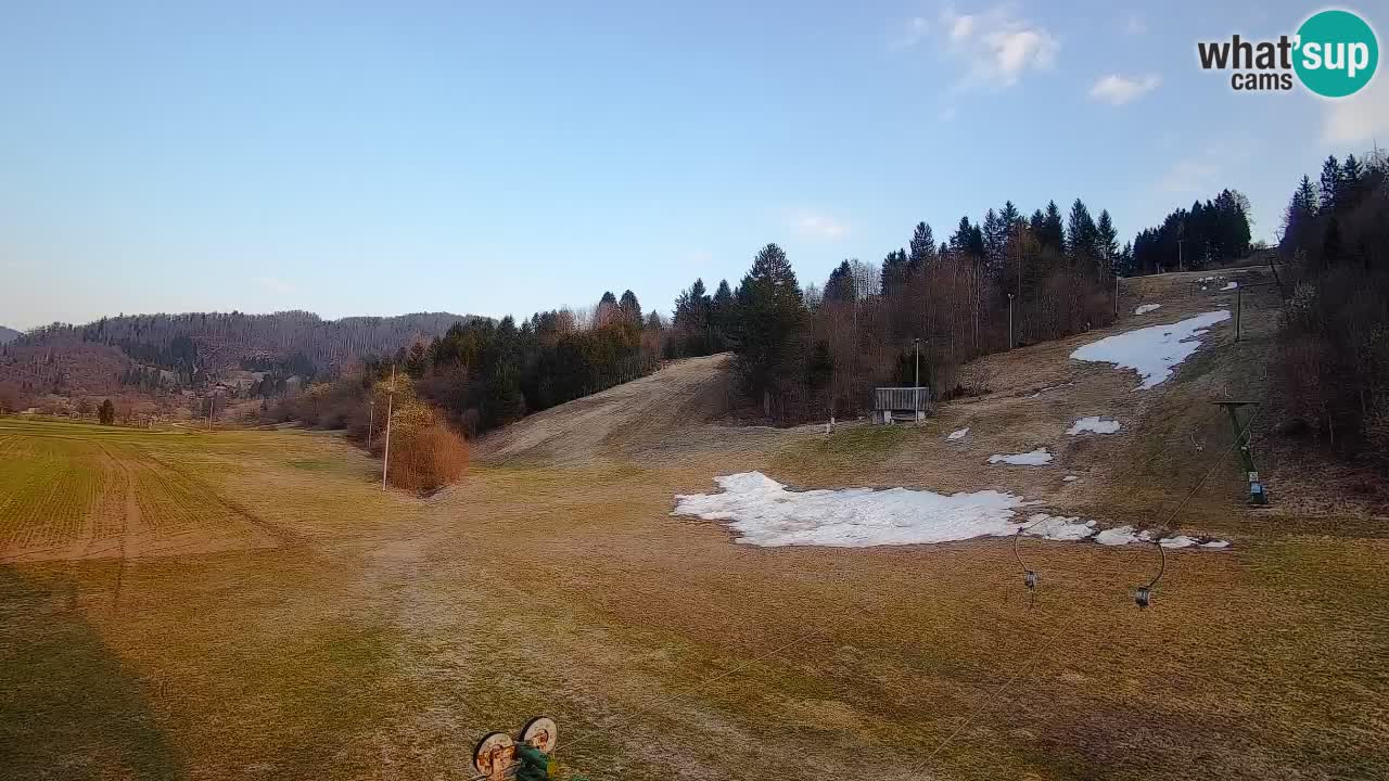 Web kamera Smučišče Senožeta – Skijalište u Srednjoj Vasi kod Bohinja