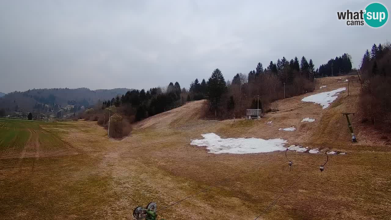 Spletna kamera Smučišče Senožeta – smučarsko središče v Srednji vasi pri Bohinju