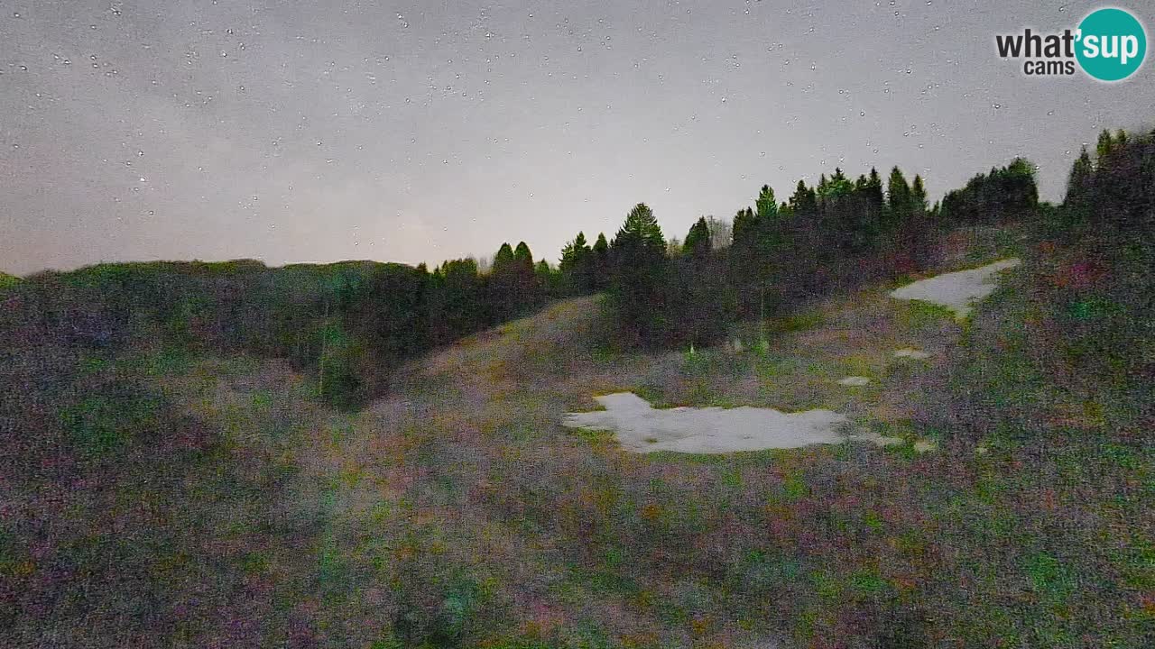 Spletna kamera Smučišče Senožeta – smučarsko središče v Srednji vasi pri Bohinju