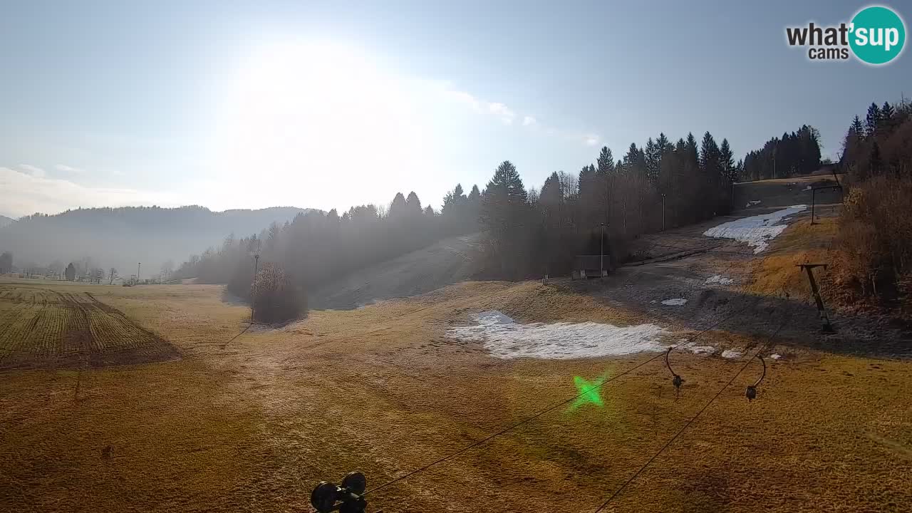 Spletna kamera Smučišče Senožeta – smučarsko središče v Srednji vasi pri Bohinju