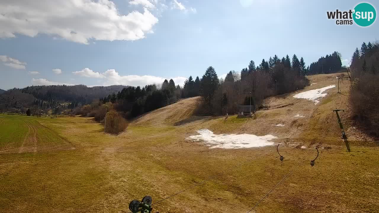 Spletna kamera Smučišče Senožeta – smučarsko središče v Srednji vasi pri Bohinju