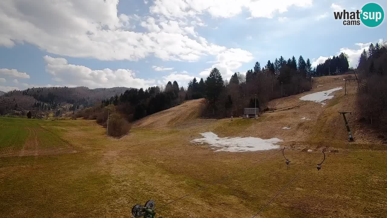 Spletna kamera Smučišče Senožeta – smučarsko središče v Srednji vasi pri Bohinju