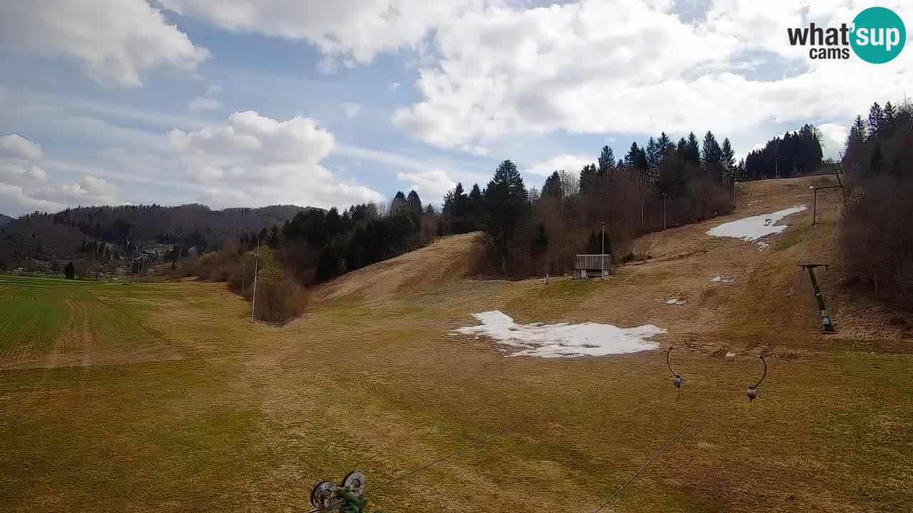 Spletna kamera Smučišče Senožeta – smučarsko središče v Srednji vasi pri Bohinju