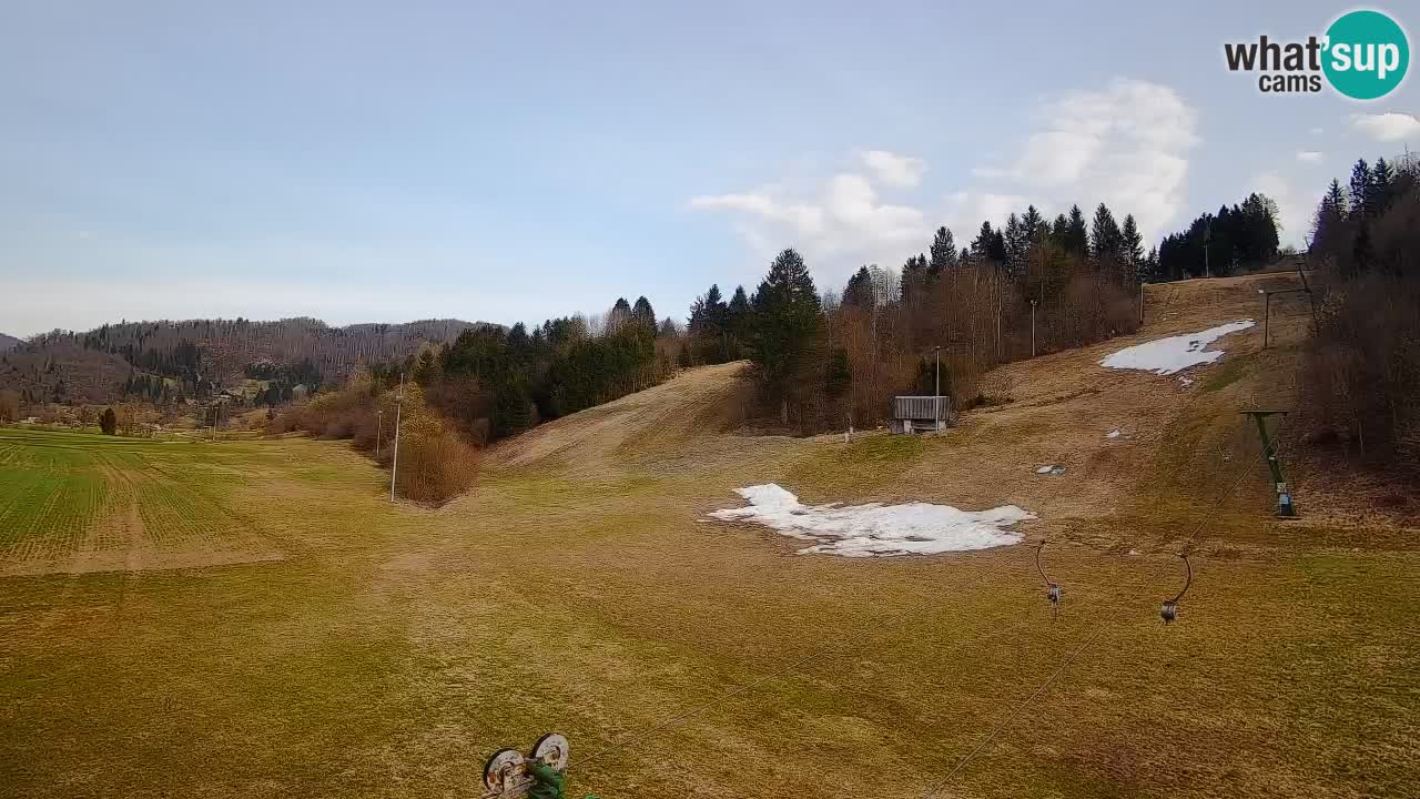 Spletna kamera Smučišče Senožeta – smučarsko središče v Srednji vasi pri Bohinju