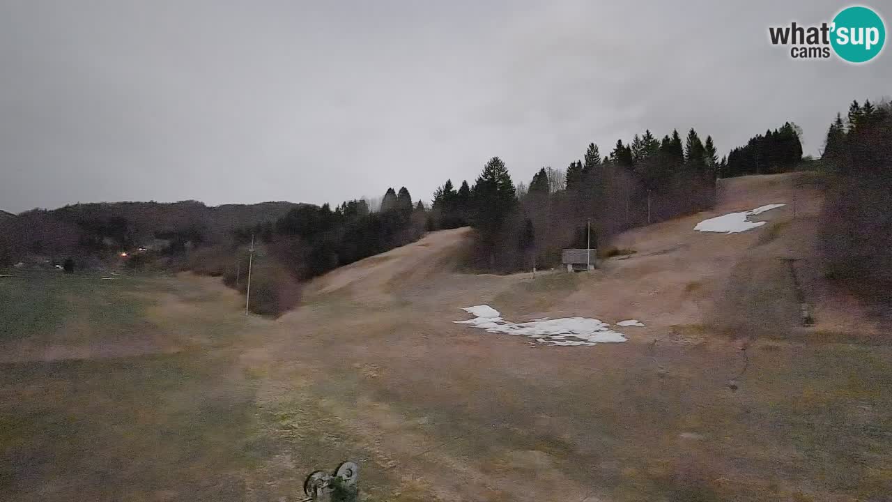 Spletna kamera Smučišče Senožeta – smučarsko središče v Srednji vasi pri Bohinju