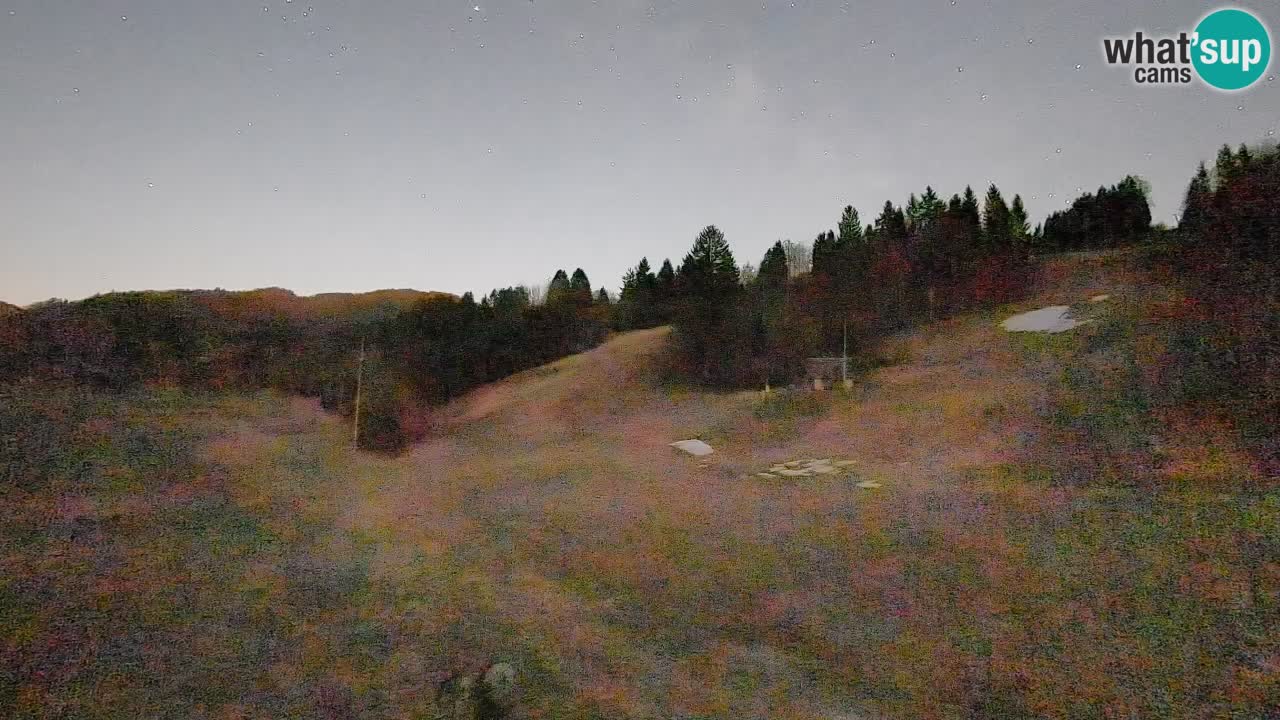 Spletna kamera Smučišče Senožeta – smučarsko središče v Srednji vasi pri Bohinju