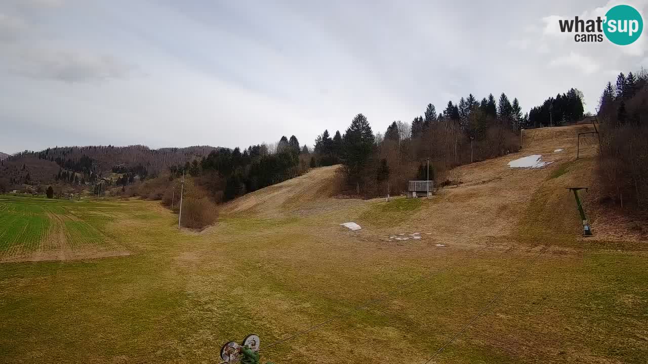 Spletna kamera Smučišče Senožeta – smučarsko središče v Srednji vasi pri Bohinju