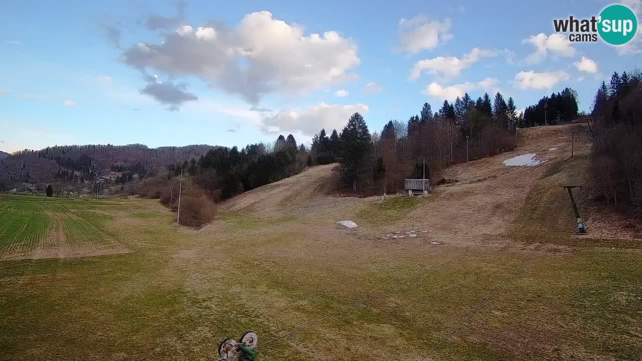 Spletna kamera Smučišče Senožeta – smučarsko središče v Srednji vasi pri Bohinju