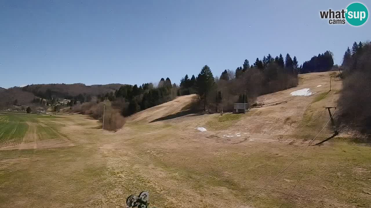 Spletna kamera Smučišče Senožeta – smučarsko središče v Srednji vasi pri Bohinju