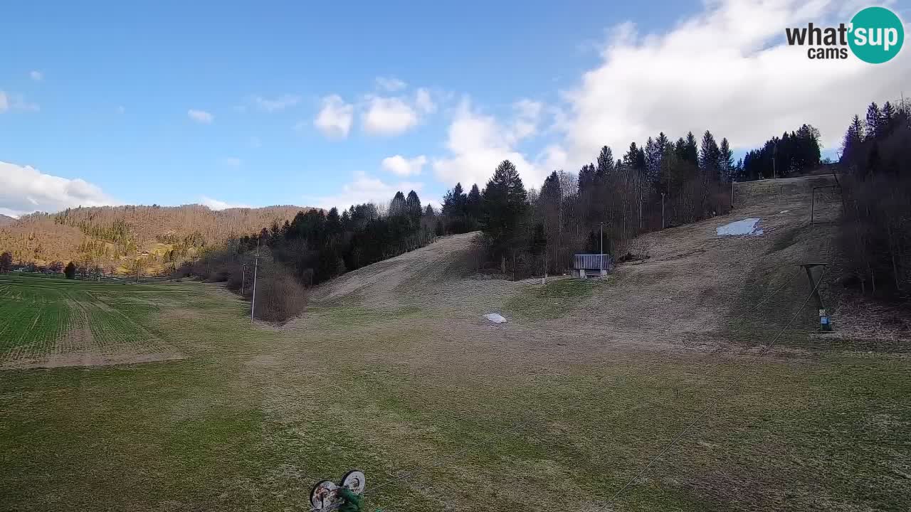 Spletna kamera Smučišče Senožeta – smučarsko središče v Srednji vasi pri Bohinju