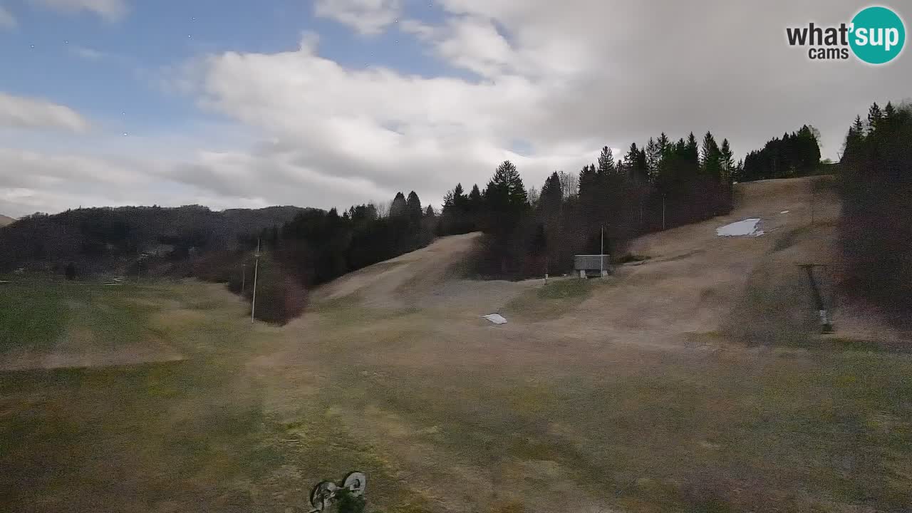 Spletna kamera Smučišče Senožeta – smučarsko središče v Srednji vasi pri Bohinju