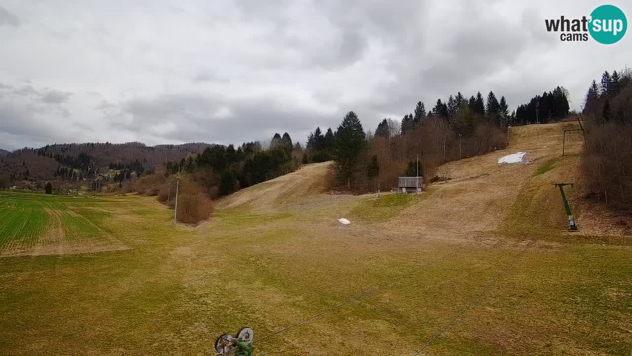 Spletna kamera Smučišče Senožeta – smučarsko središče v Srednji vasi pri Bohinju