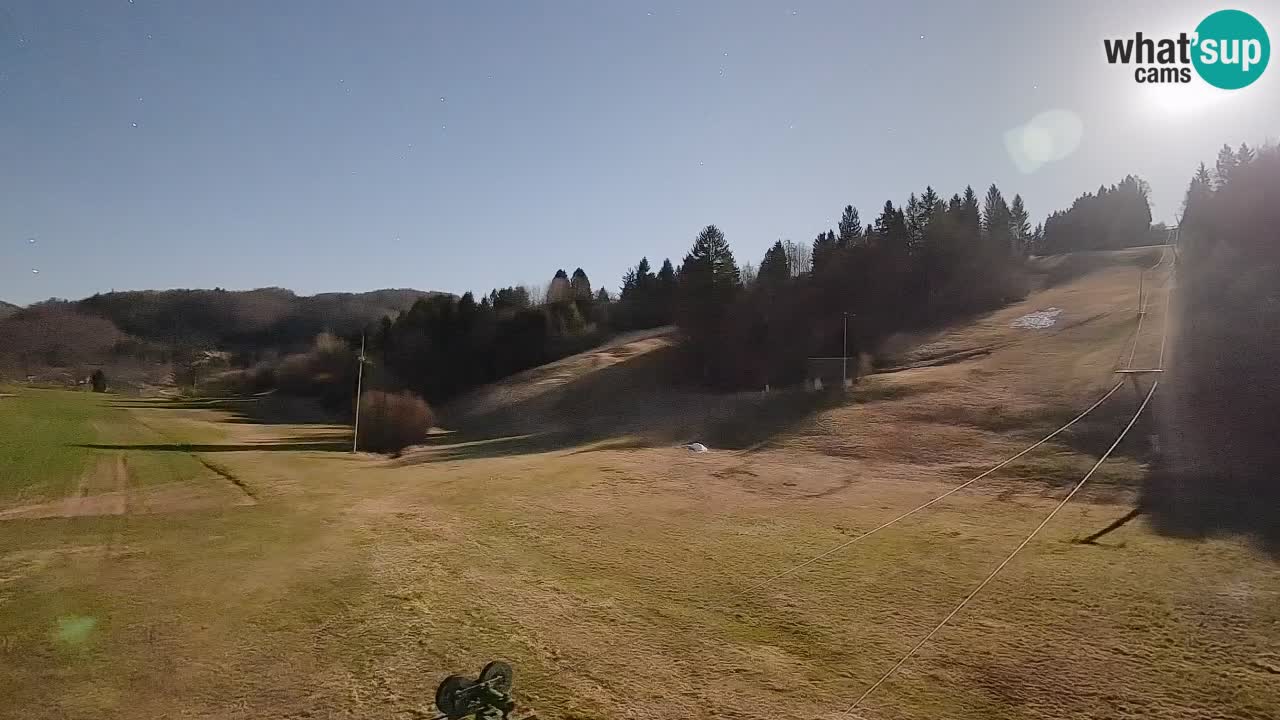 Web kamera Smučišče Senožeta – Skijalište u Srednjoj Vasi kod Bohinja