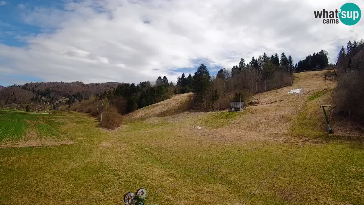 Spletna kamera Smučišče Senožeta – smučarsko središče v Srednji vasi pri Bohinju