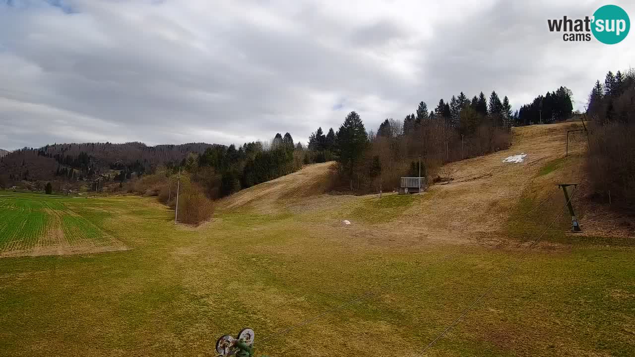 Spletna kamera Smučišče Senožeta – smučarsko središče v Srednji vasi pri Bohinju