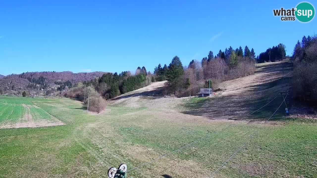 Spletna kamera Smučišče Senožeta – smučarsko središče v Srednji vasi pri Bohinju