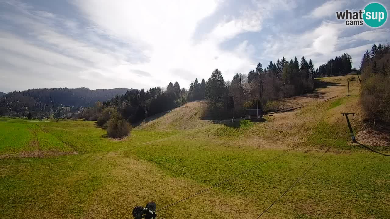 Spletna kamera Smučišče Senožeta – smučarsko središče v Srednji vasi pri Bohinju