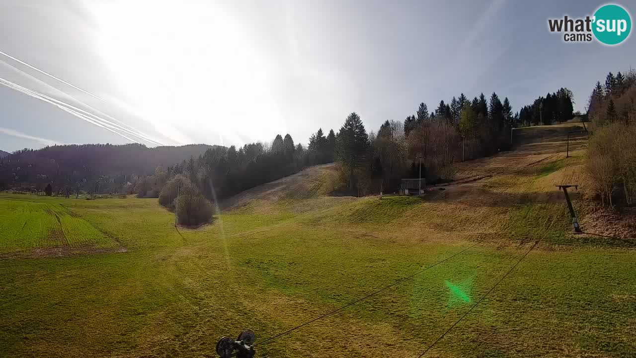 Spletna kamera Smučišče Senožeta – smučarsko središče v Srednji vasi pri Bohinju