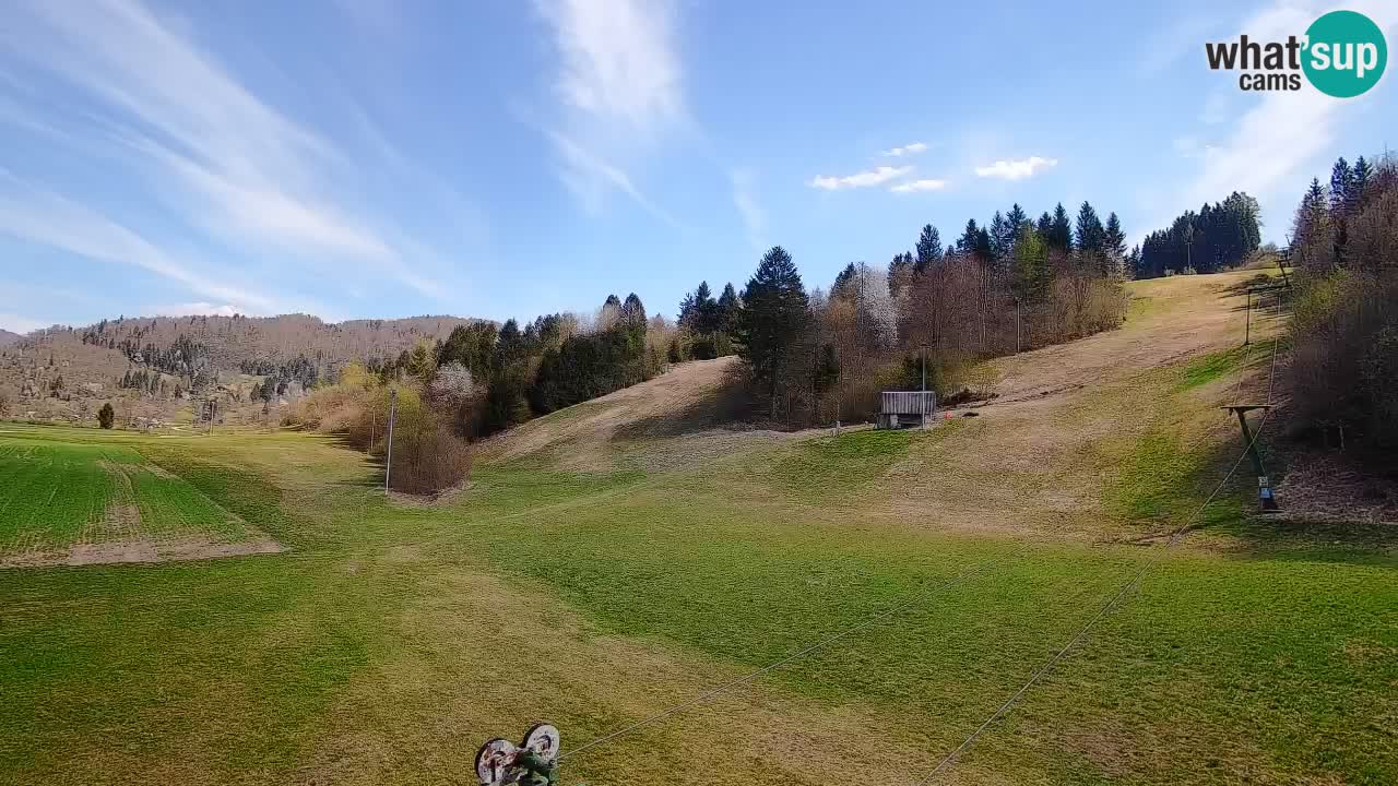 Spletna kamera Smučišče Senožeta – smučarsko središče v Srednji vasi pri Bohinju