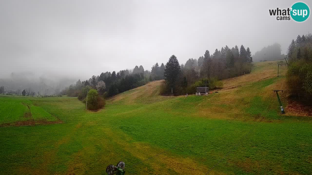 Spletna kamera Smučišče Senožeta – smučarsko središče v Srednji vasi pri Bohinju