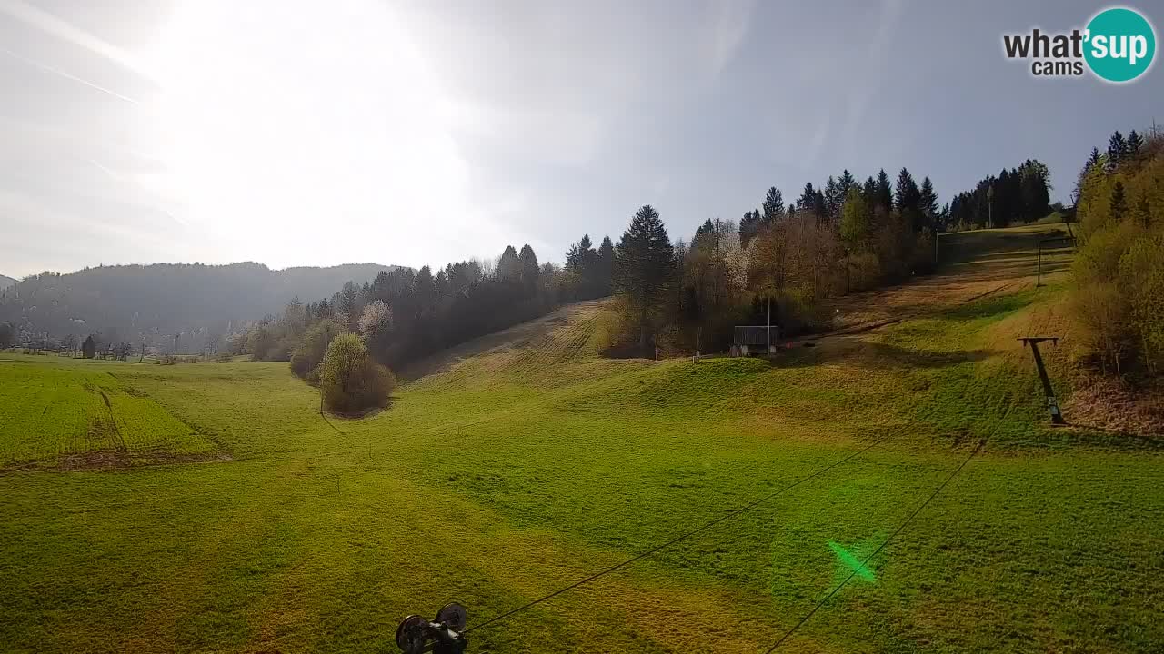 Spletna kamera Smučišče Senožeta – smučarsko središče v Srednji vasi pri Bohinju