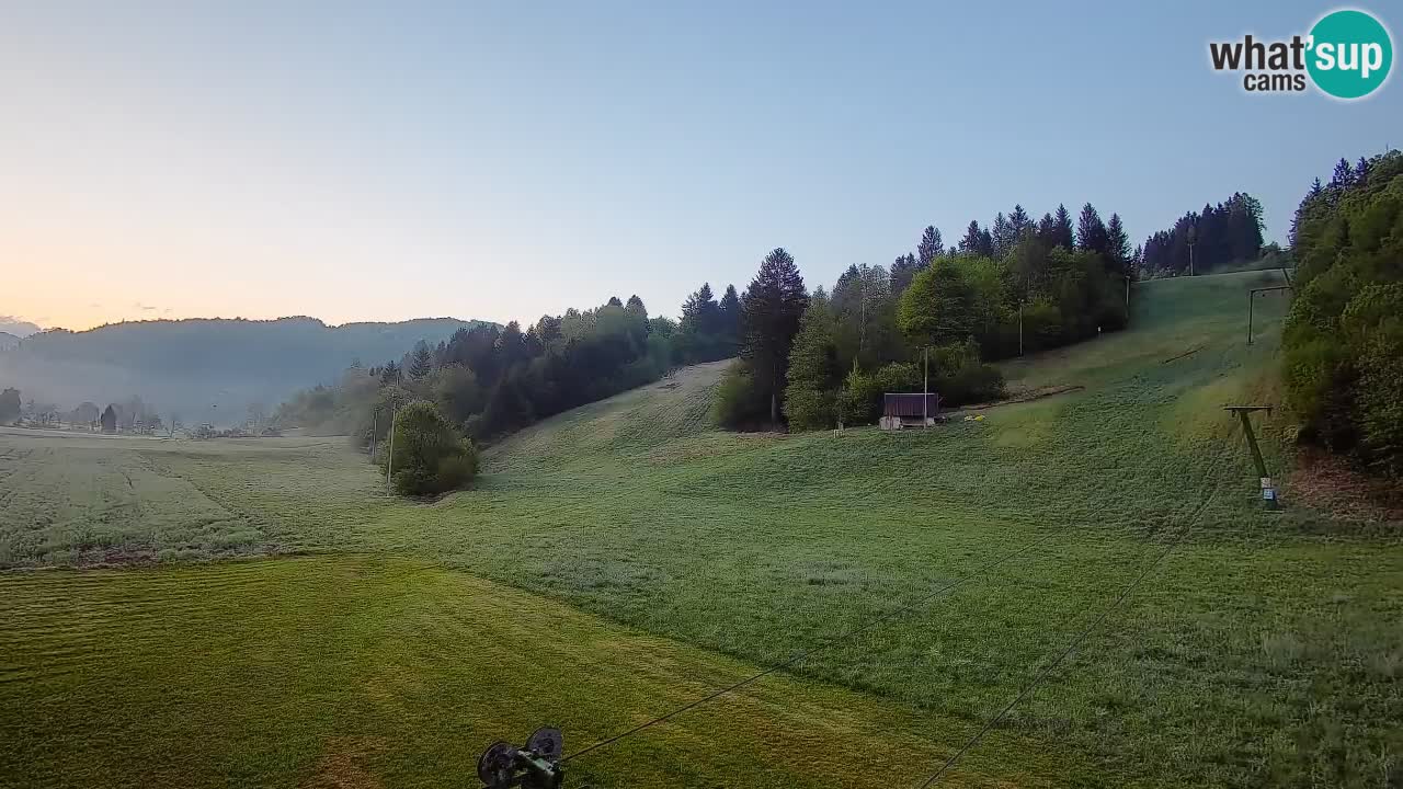 Web kamera Smučišče Senožeta – Skijalište u Srednjoj Vasi kod Bohinja