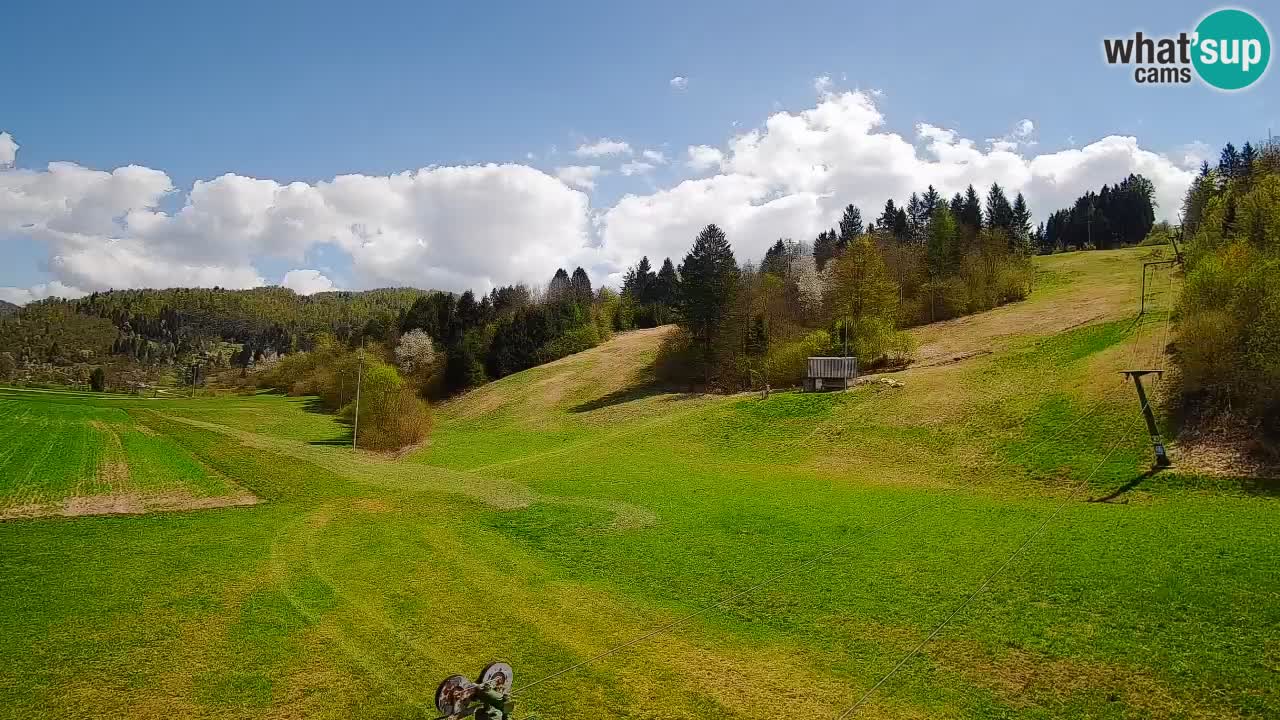 Spletna kamera Smučišče Senožeta – smučarsko središče v Srednji vasi pri Bohinju