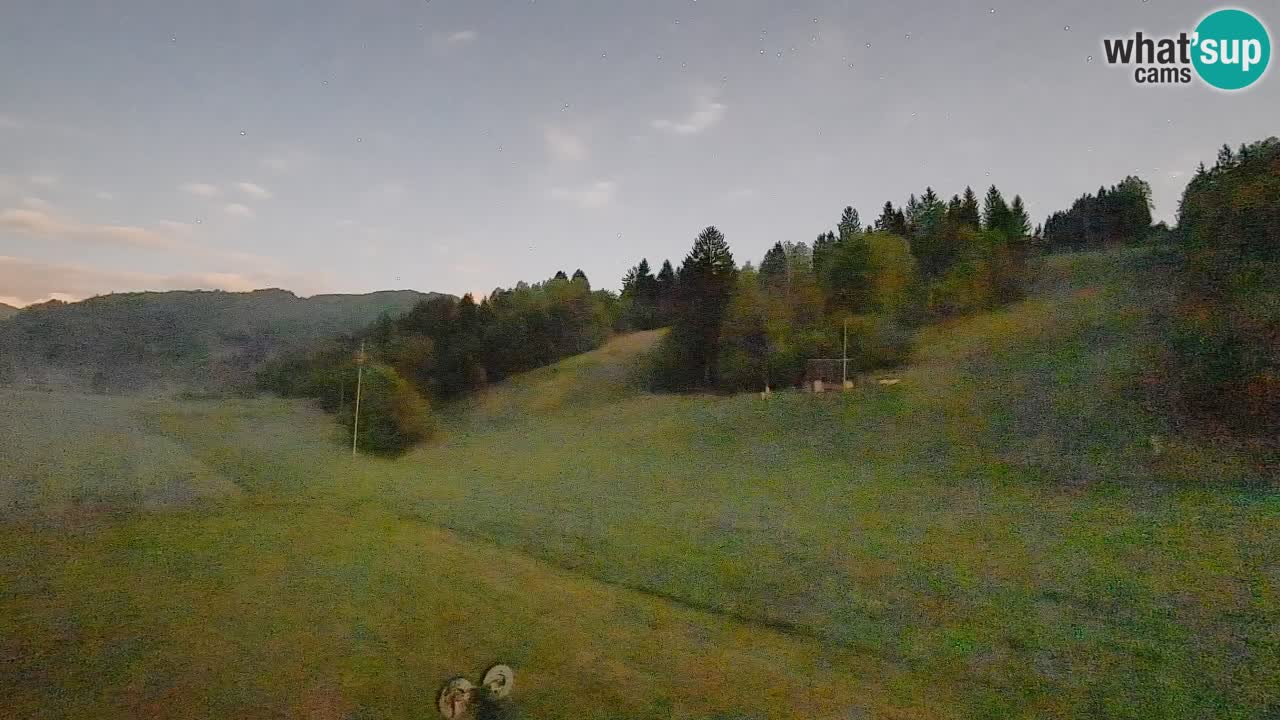 Spletna kamera Smučišče Senožeta – smučarsko središče v Srednji vasi pri Bohinju