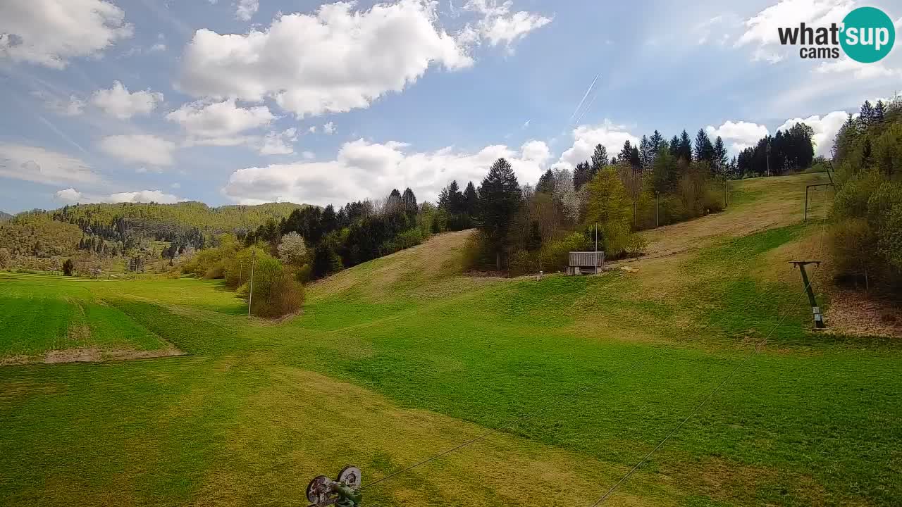 Spletna kamera Smučišče Senožeta – smučarsko središče v Srednji vasi pri Bohinju