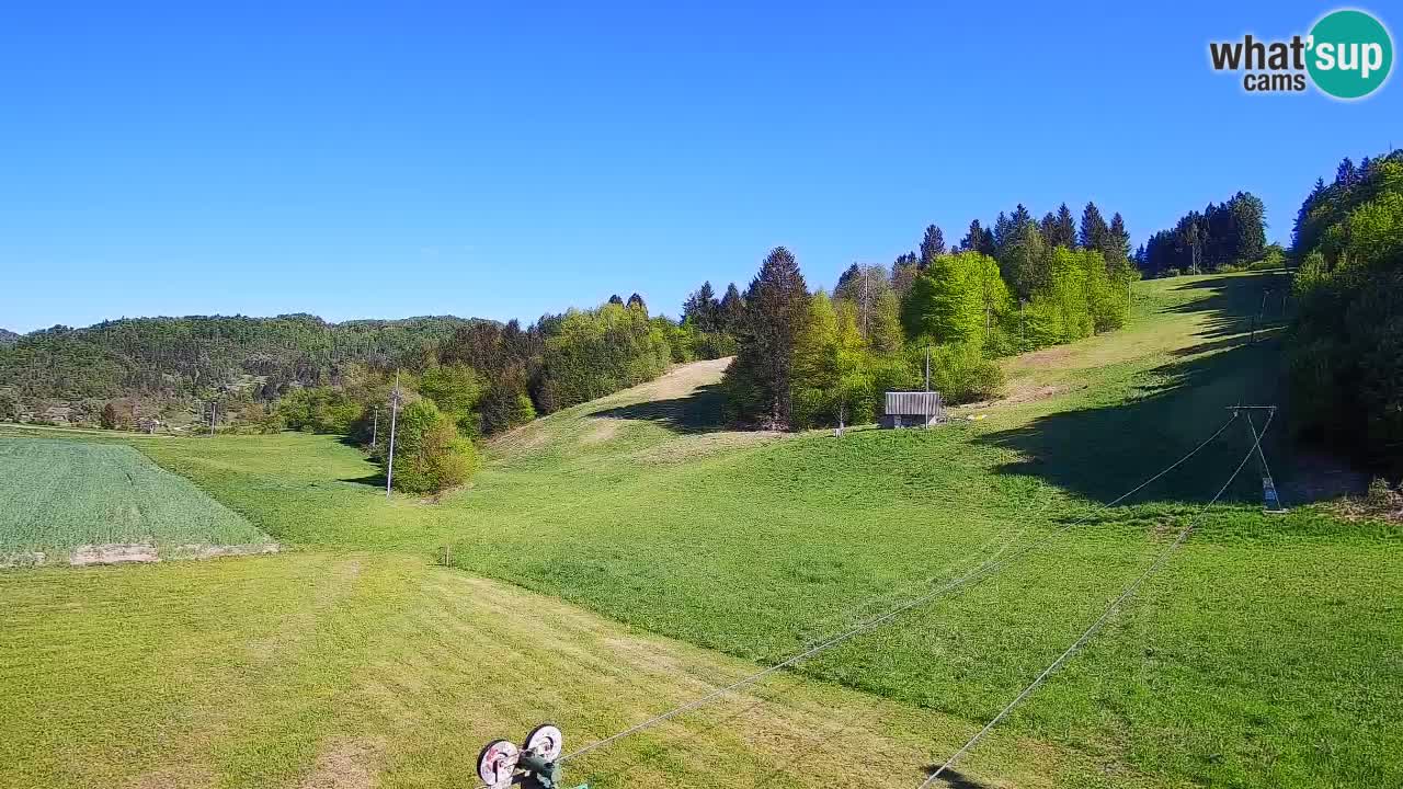 Spletna kamera Smučišče Senožeta – smučarsko središče v Srednji vasi pri Bohinju