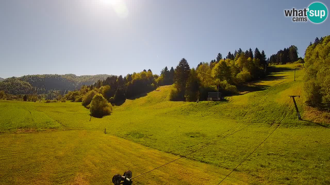 Spletna kamera Smučišče Senožeta – smučarsko središče v Srednji vasi pri Bohinju