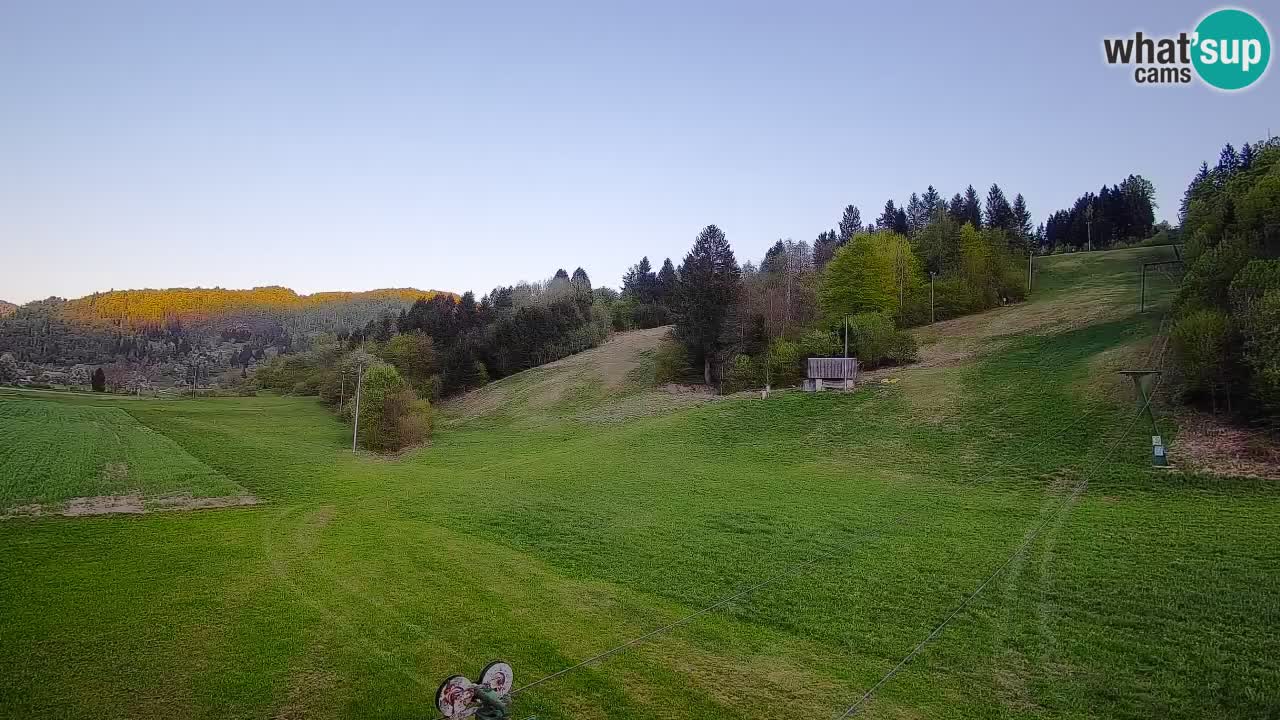 Web kamera Smučišče Senožeta – Skijalište u Srednjoj Vasi kod Bohinja