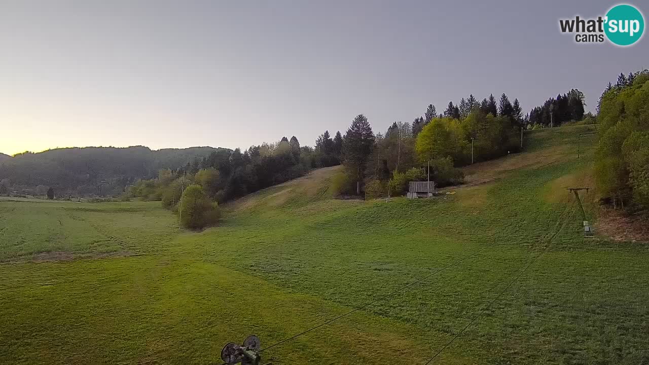 Web kamera Smučišče Senožeta – Skijalište u Srednjoj Vasi kod Bohinja