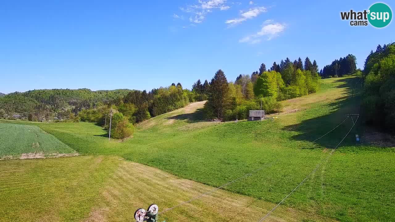 Spletna kamera Smučišče Senožeta – smučarsko središče v Srednji vasi pri Bohinju