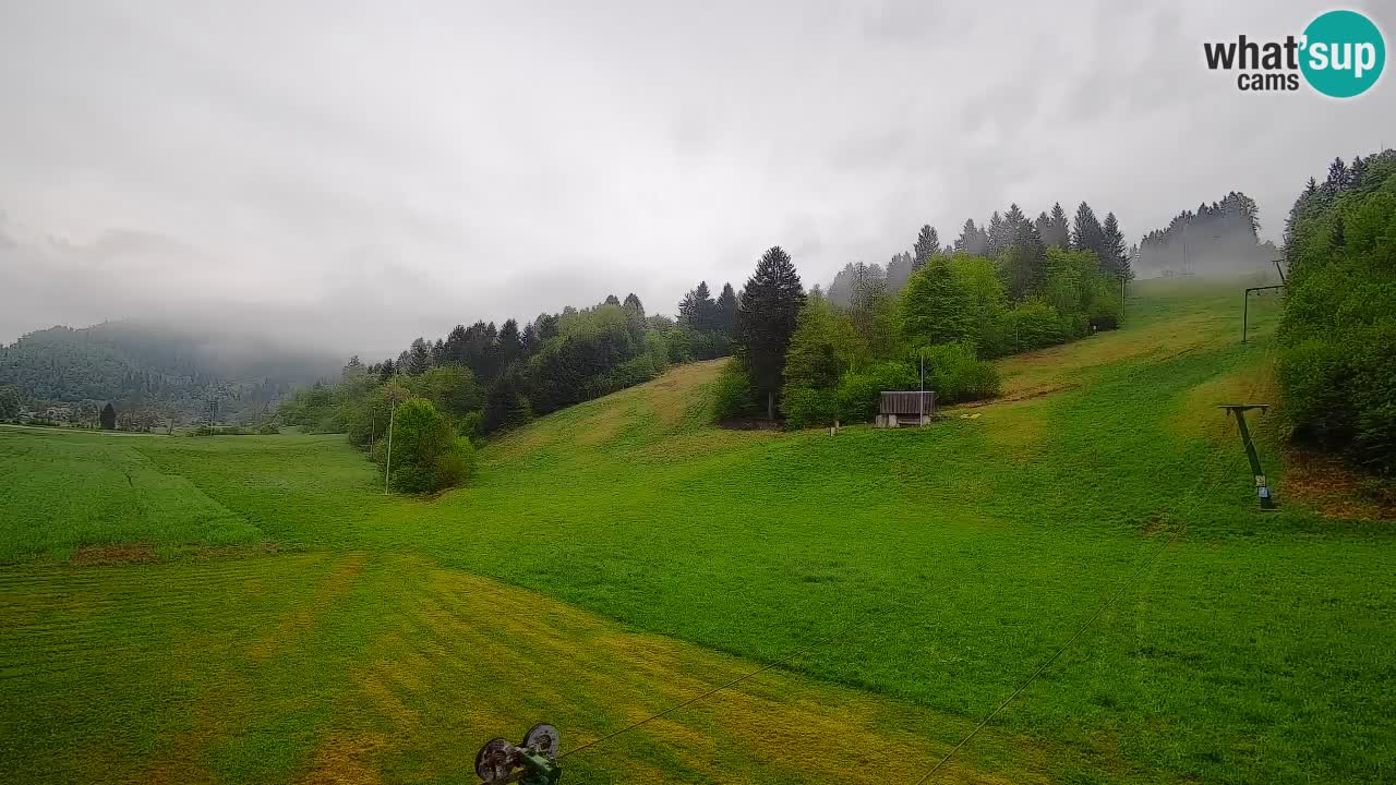 Spletna kamera Smučišče Senožeta – smučarsko središče v Srednji vasi pri Bohinju